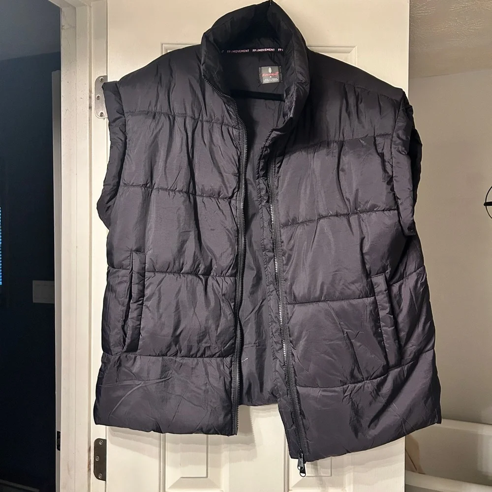 FP Movement In A Bubble Puffer Vest - Picture 3 of 5